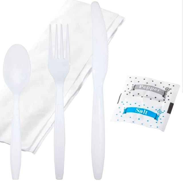 FORK-KNIFE-SPOON-NAPKIN PACK.
